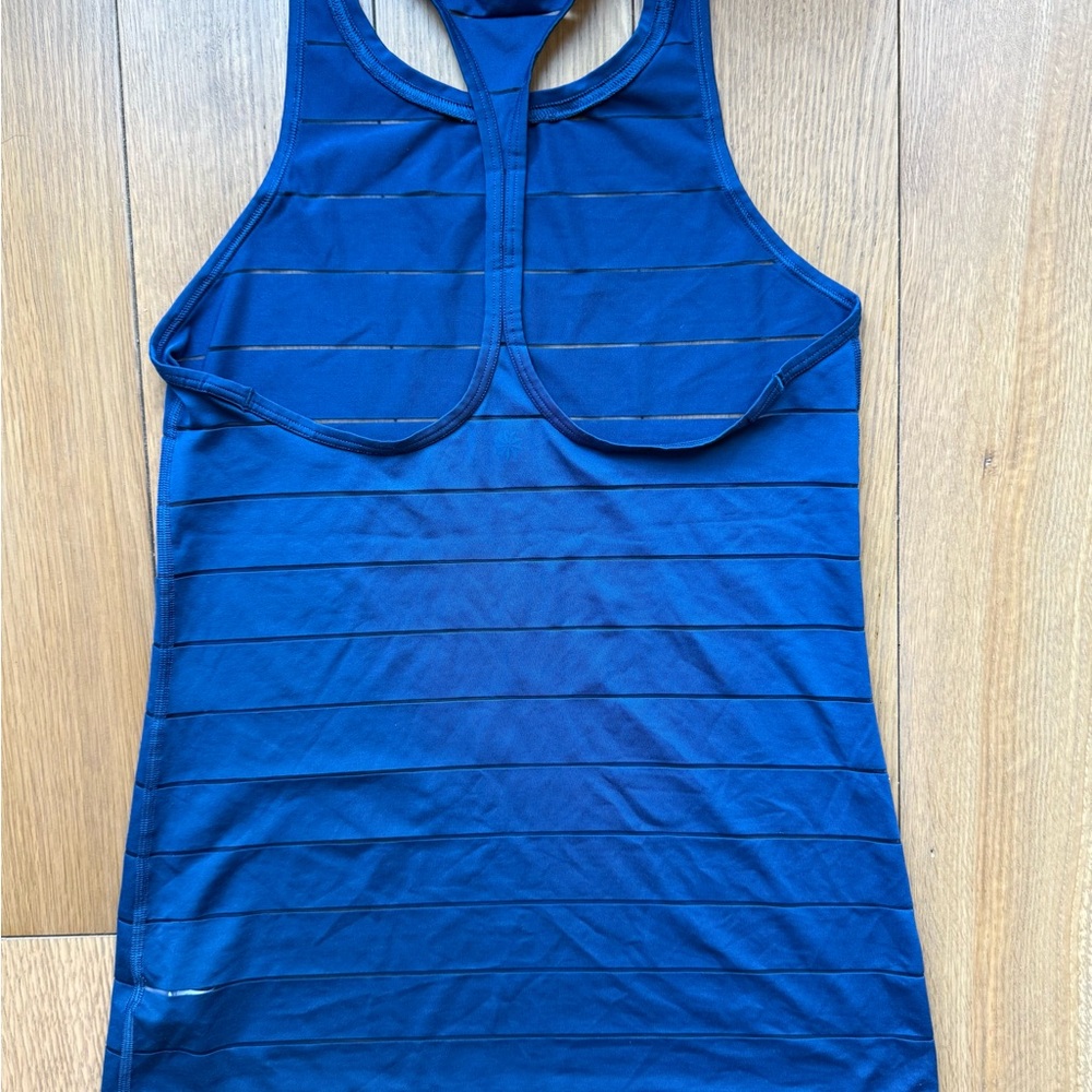 Athleta Sheer Stripe Workout Tank - XXS - Fits like a Small
